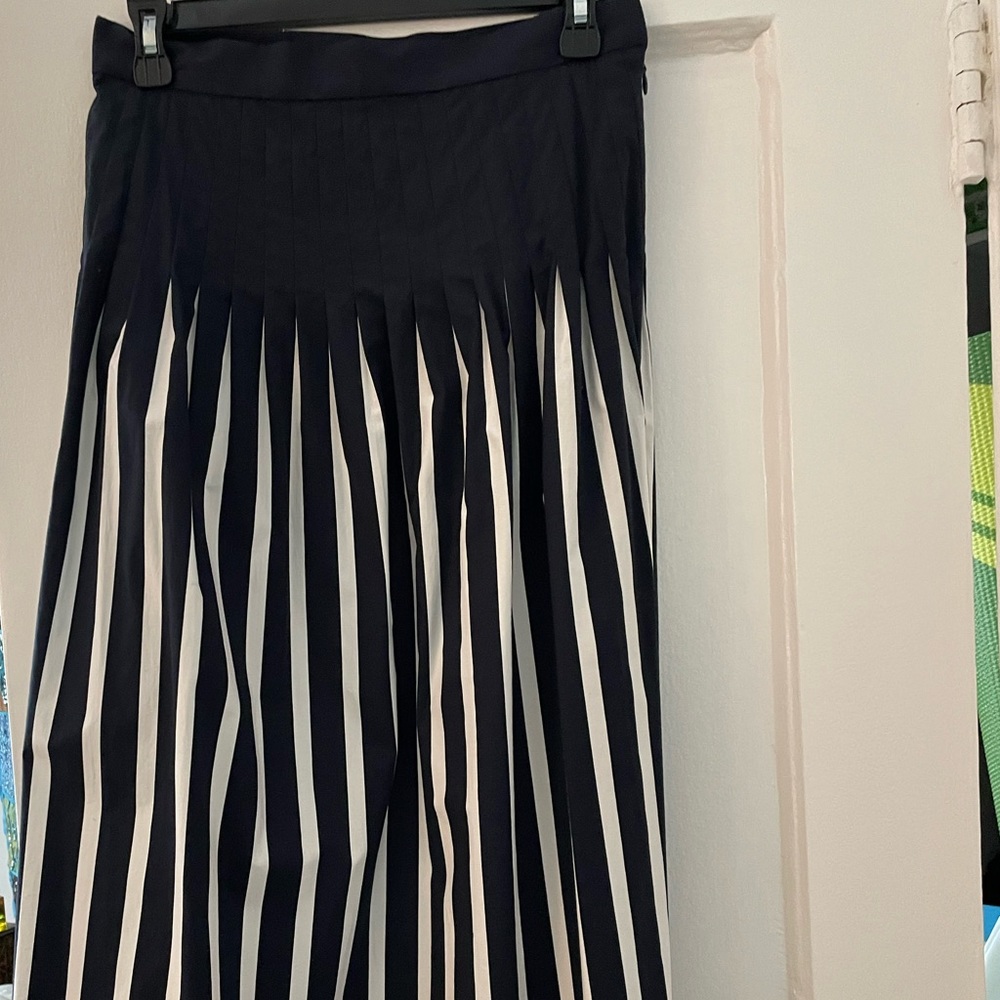 Cos cotton pleated skirt. Size S. New. Original value $89